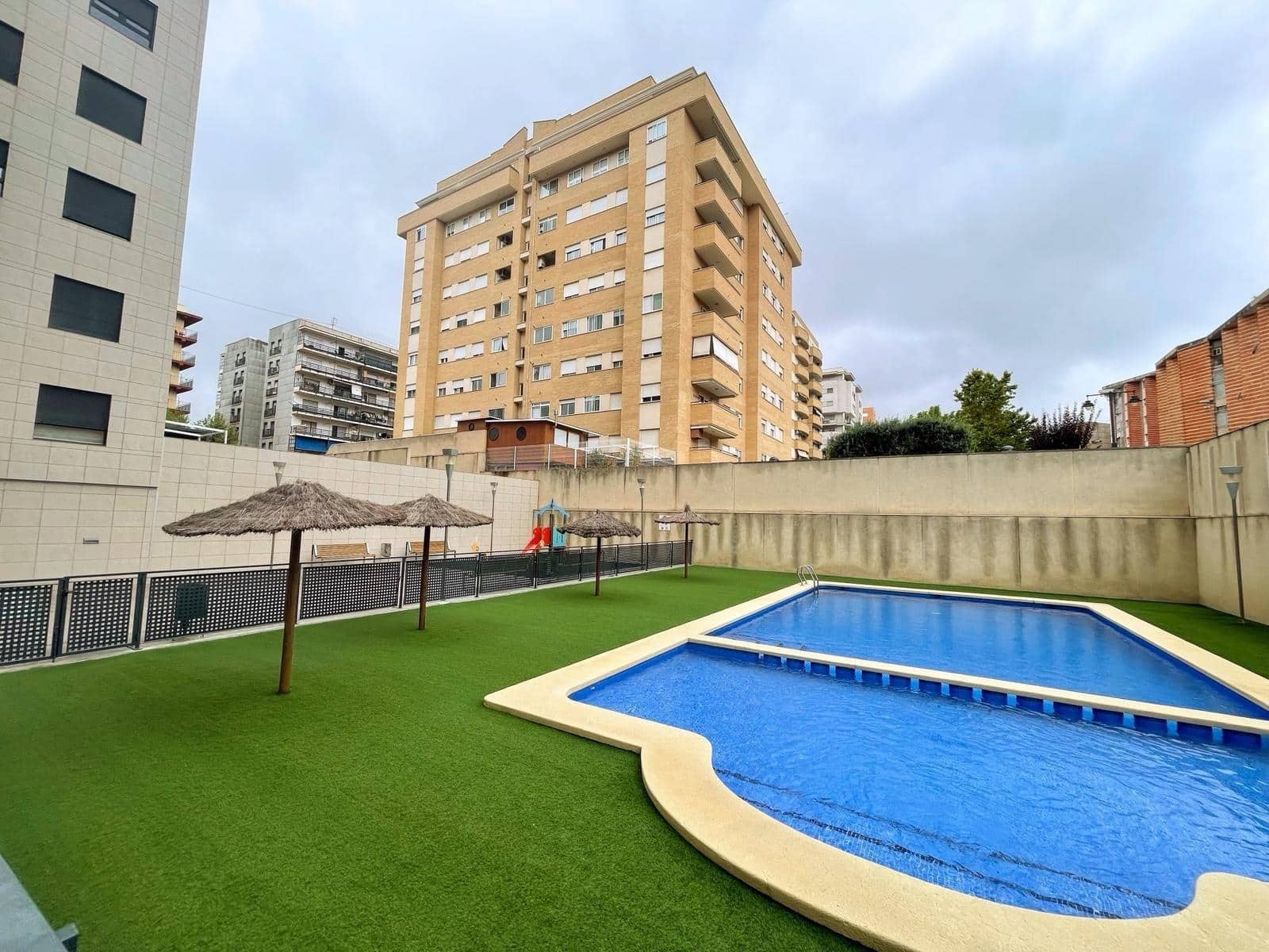 Piso de 3 habitaciones en Alcoy / Alcoi en venta con piscina garaje - 179.000 € (Ref: 9282205)