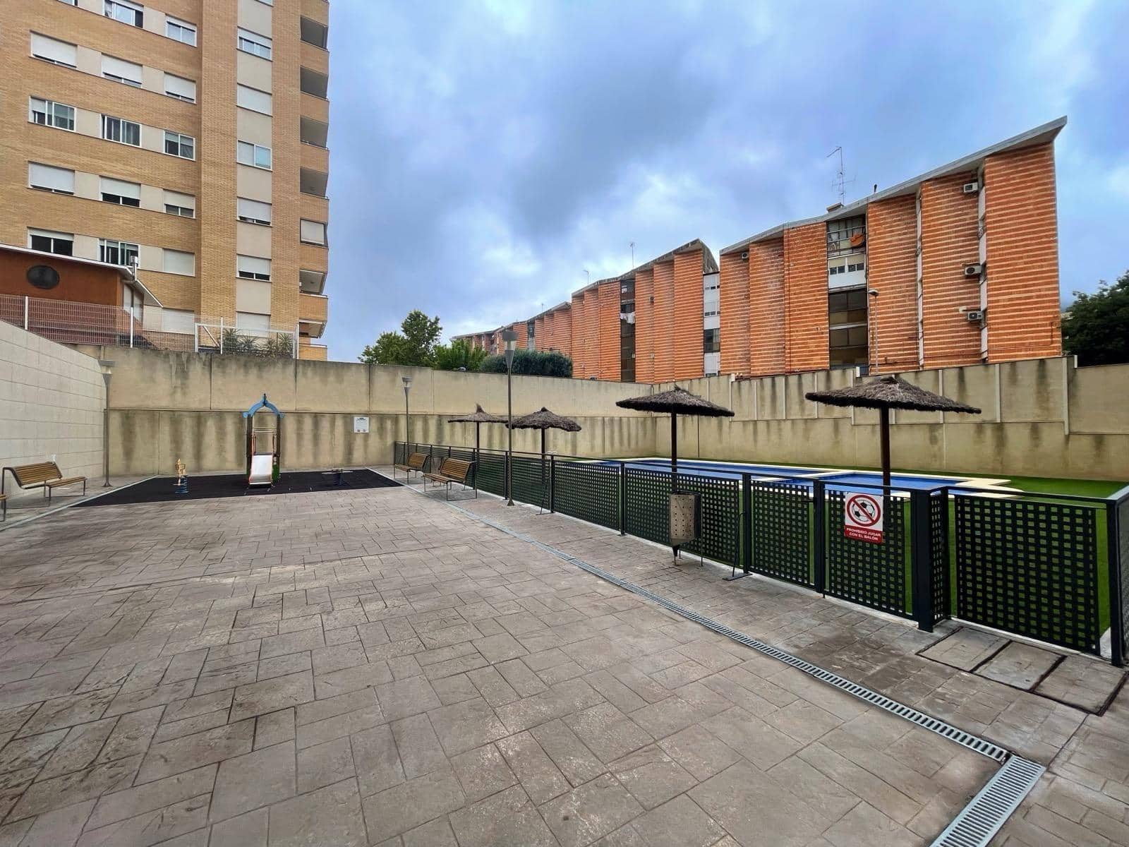 Piso de 3 habitaciones en Alcoy / Alcoi en venta con piscina garaje - 179.000 € (Ref: 9282205)