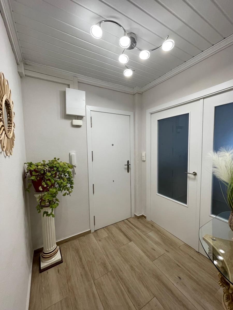 4 soveværelse Lejlighed til salg i Canals - € 130.000 (Ref: 9296889)