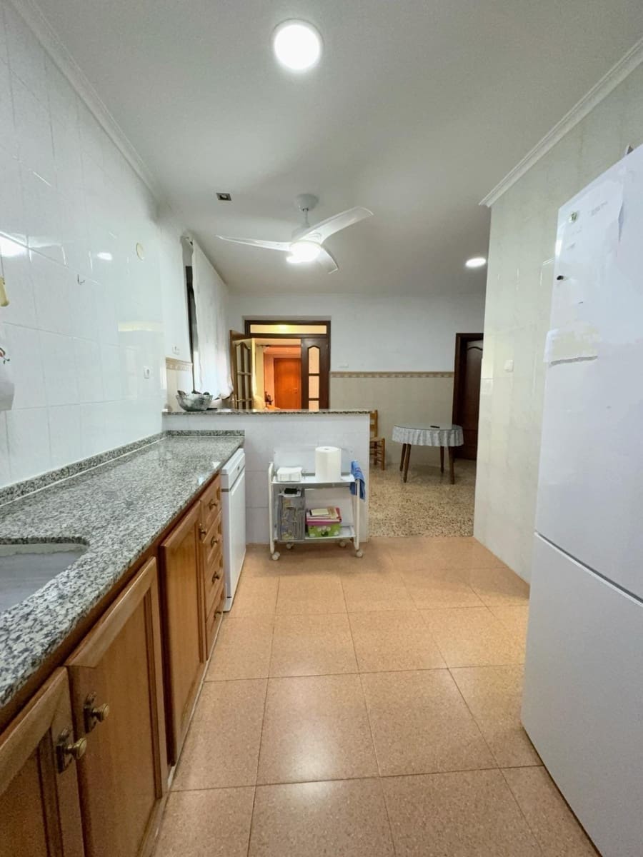 5 sovrum Lägenhet till salu i L'Olleria med garage - 140 000 € (Ref: 9308506)