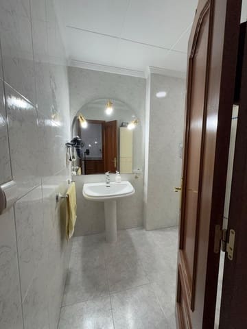 5 soveværelse Lejlighed til salg i L'Olleria med garage - € 140.000 (Ref: 9308506)