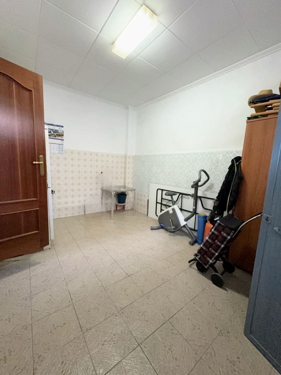 5 sovrum Lägenhet till salu i L'Olleria med garage - 140 000 € (Ref: 9308506)