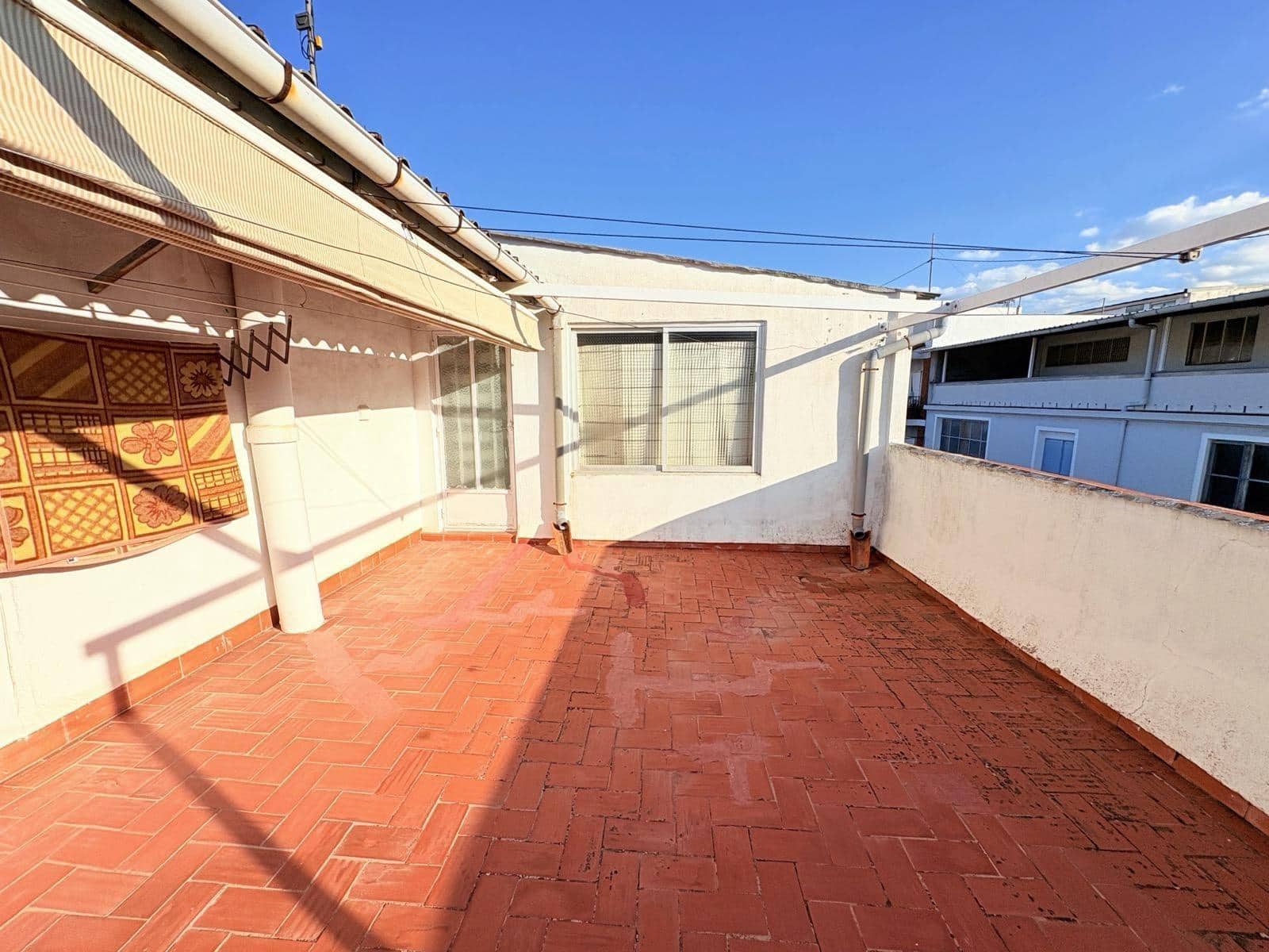 5 sovrum Lägenhet till salu i L'Olleria med garage - 140 000 € (Ref: 9308506)