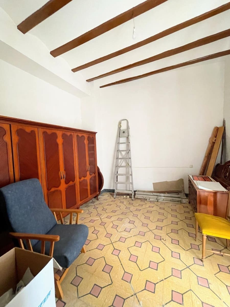 7 sypialnia Dom na sprzedaż w Montesa - 95 000 € (Ref: 9321905)