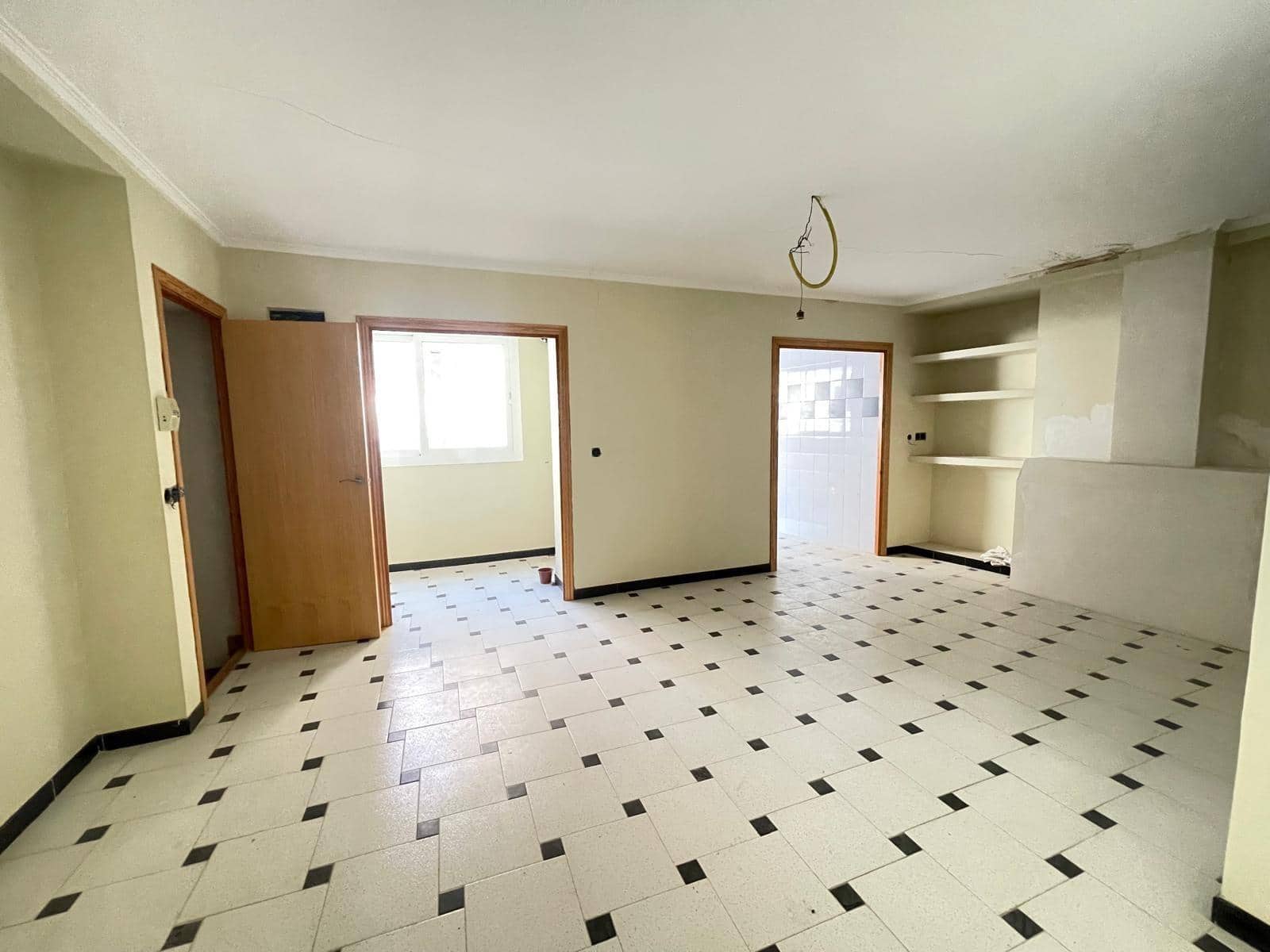 7 sypialnia Dom na sprzedaż w Montesa - 95 000 € (Ref: 9321905)