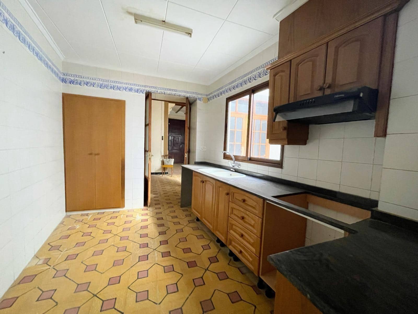 7 sypialnia Dom na sprzedaż w Montesa - 95 000 € (Ref: 9321905)