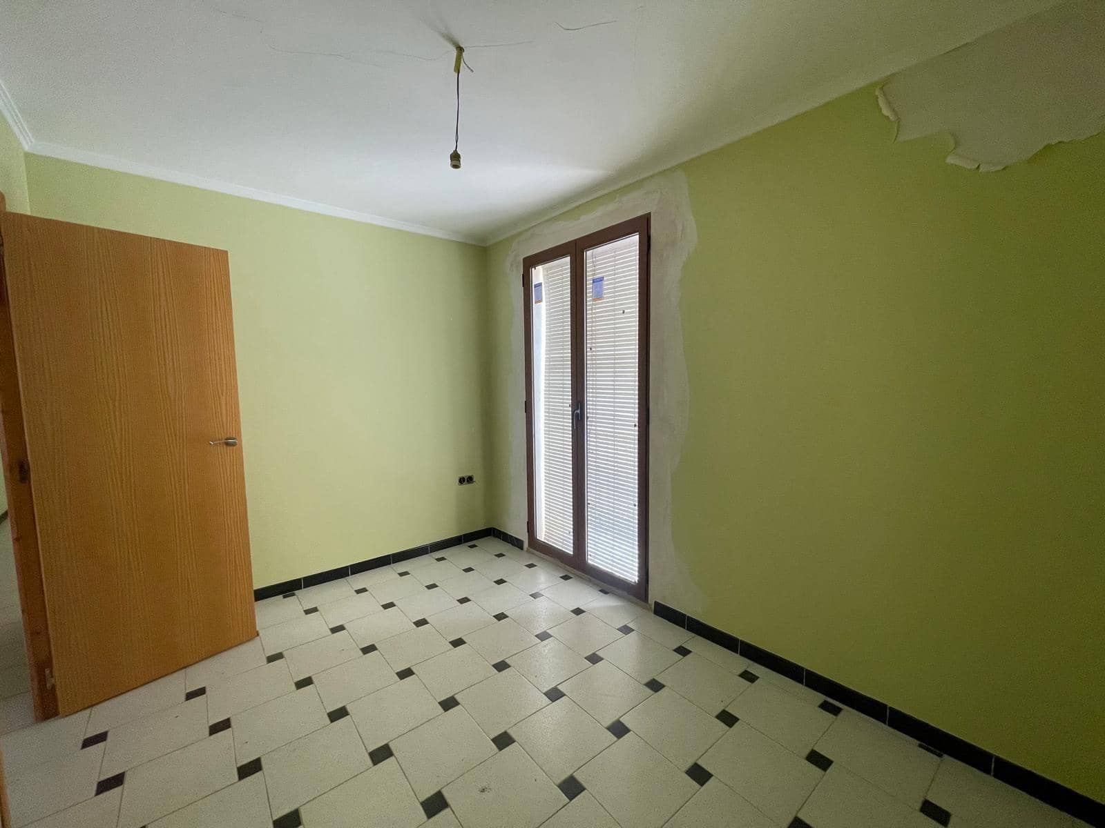 7 sypialnia Dom na sprzedaż w Montesa - 95 000 € (Ref: 9321905)