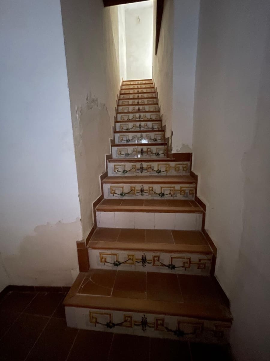 7 sypialnia Dom na sprzedaż w Montesa - 95 000 € (Ref: 9321905)