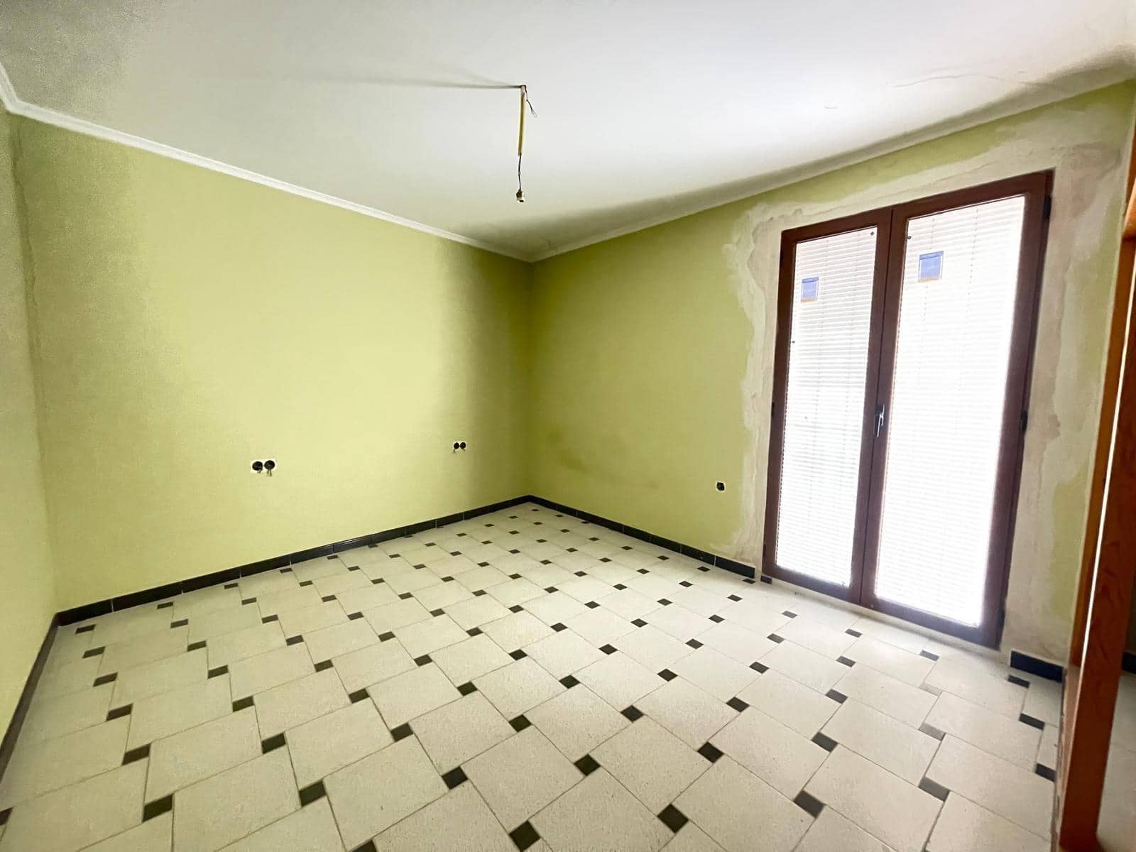 7 sypialnia Dom na sprzedaż w Montesa - 95 000 € (Ref: 9321905)