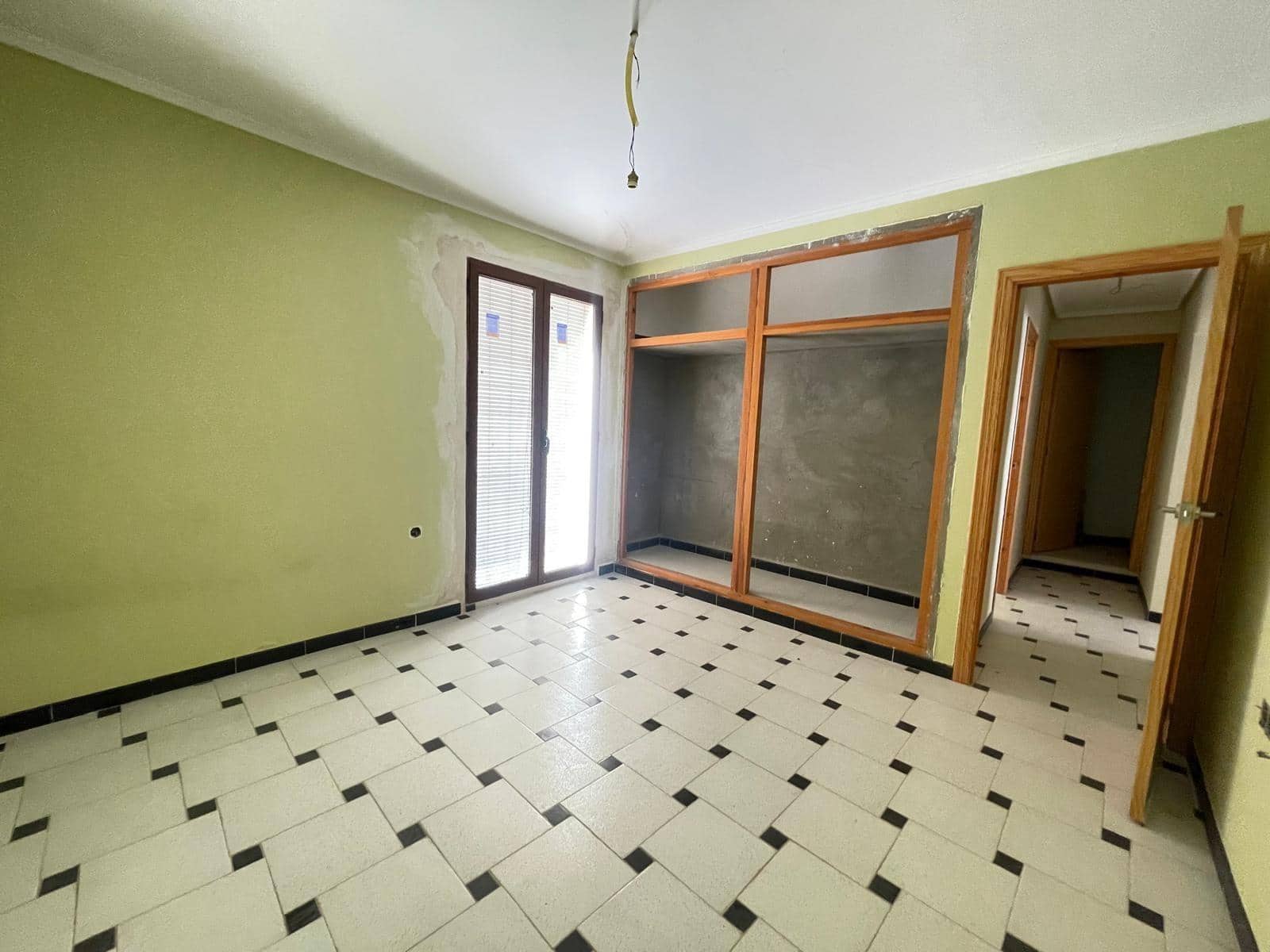 7 sypialnia Dom na sprzedaż w Montesa - 95 000 € (Ref: 9321905)