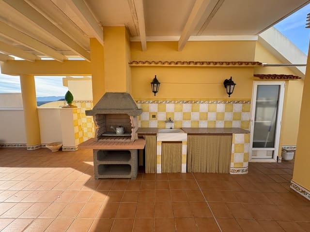 3 soveværelse Penthouse til salg i Gandia med swimmingpool garage - € 300.000 (Ref: 9379027)