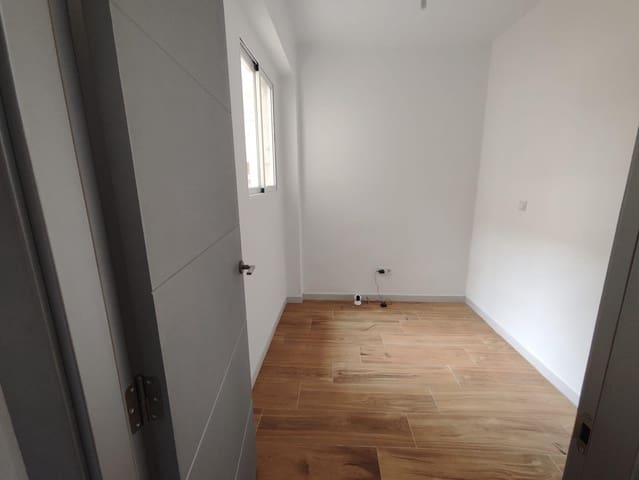 3 soveværelse Lejlighed til salg i Alzira - € 130.000 (Ref: 9395992)