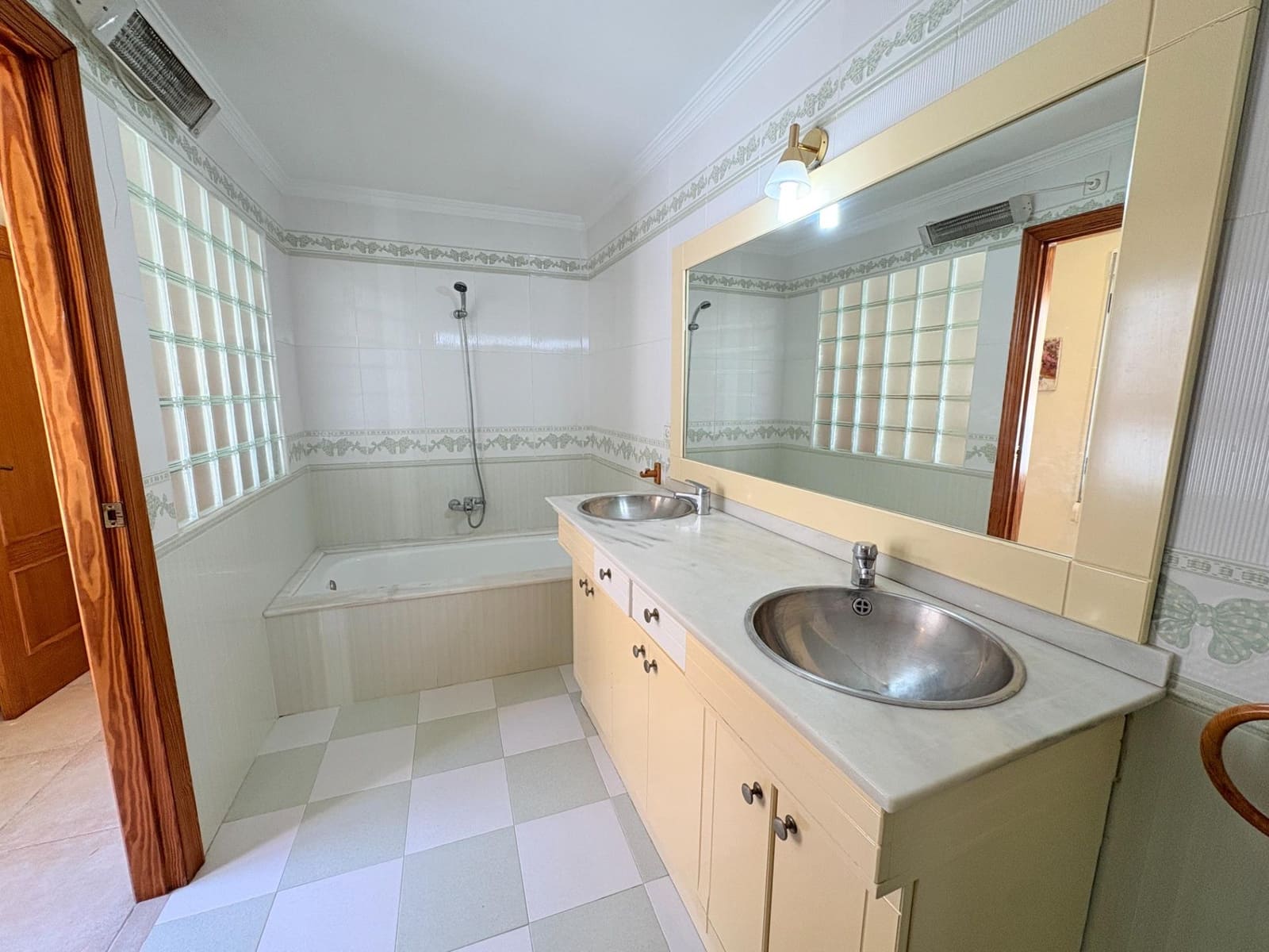 6 quarto Casa em Banda para venda em Villalonga - 285 000 € (Ref: 9396317)