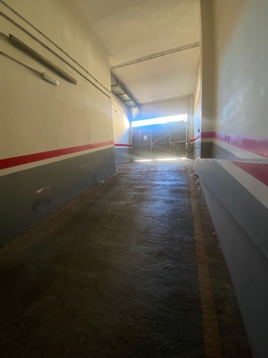 Garage for sale in Canals - € 20,000 (Ref: 9401042)