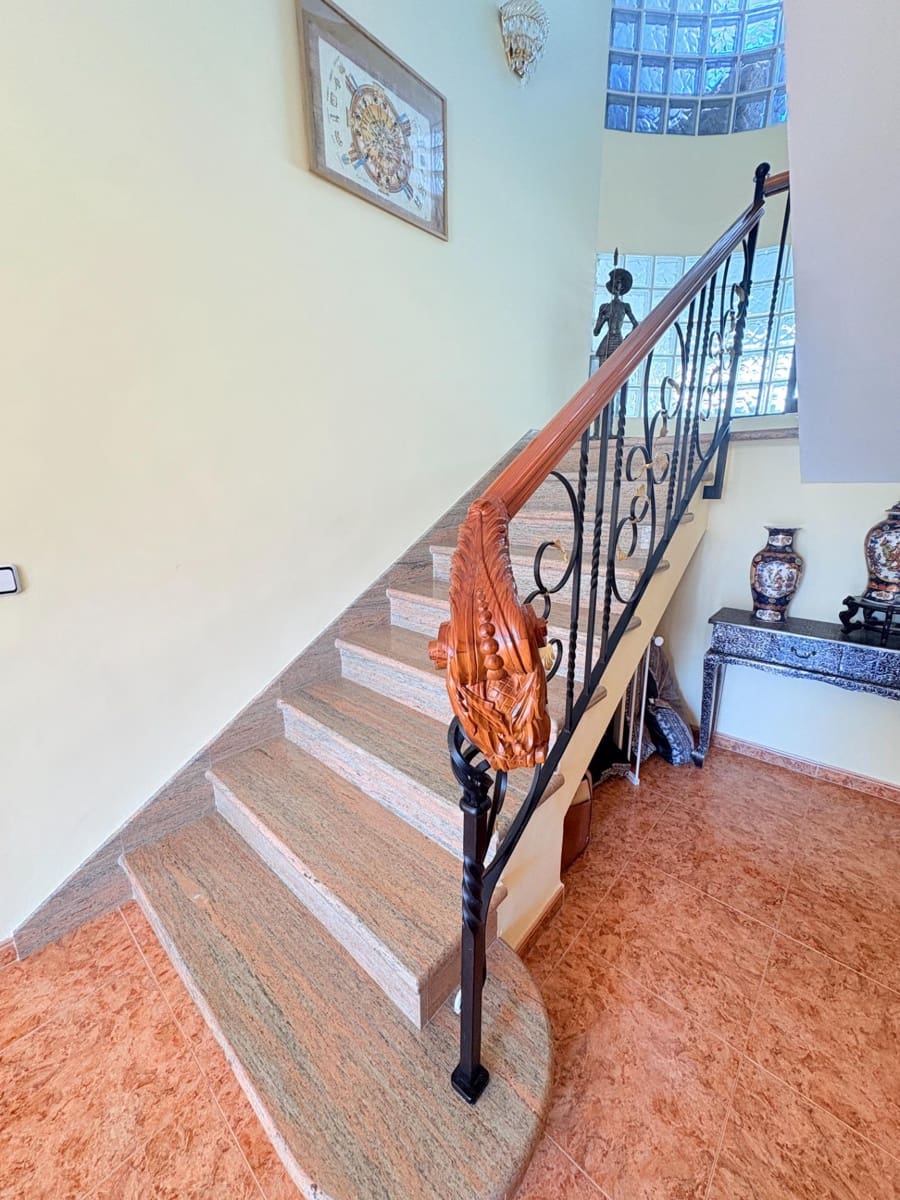 6 soveværelse Villa til salg i Canals med swimmingpool garage - € 430.000 (Ref: 9407967)