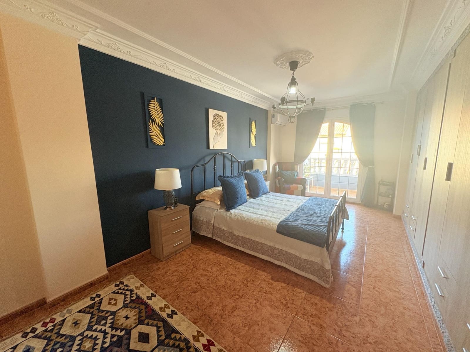 6 soveværelse Villa til salg i Canals med swimmingpool garage - € 430.000 (Ref: 9407967)