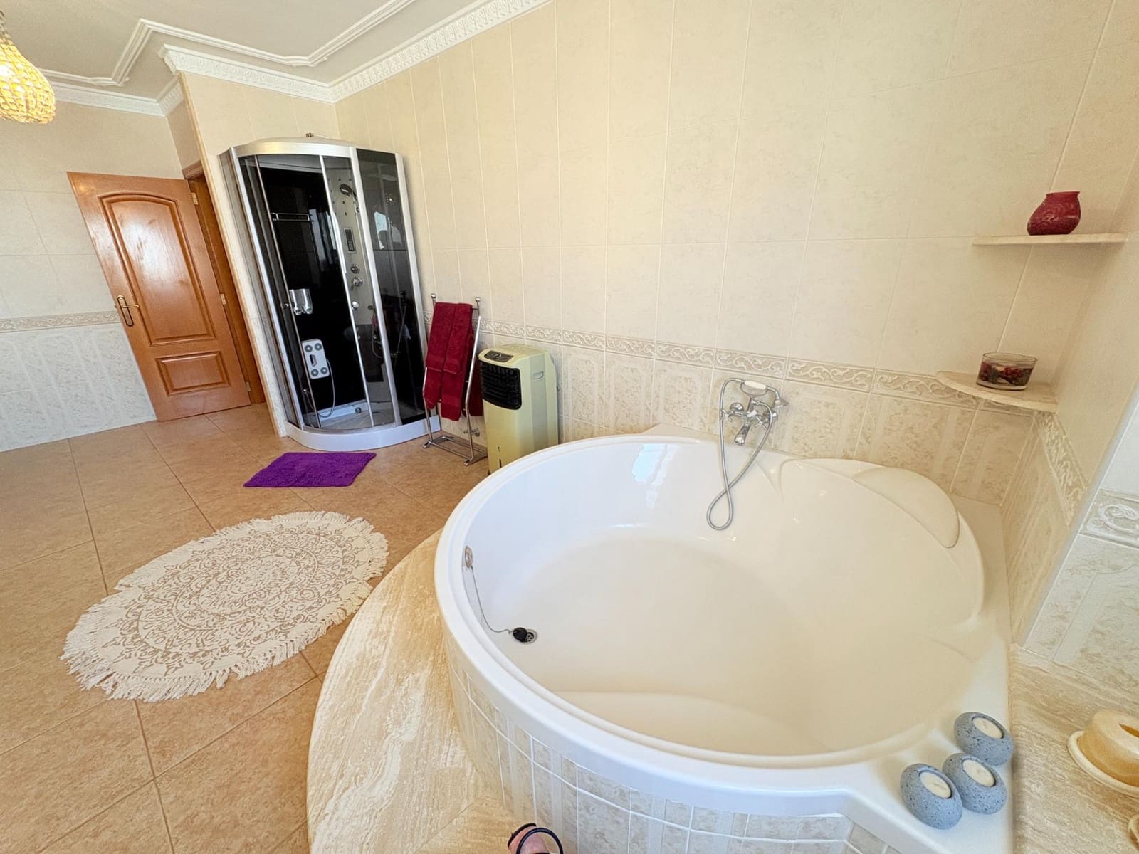 6 soveværelse Villa til salg i Canals med swimmingpool garage - € 430.000 (Ref: 9407967)