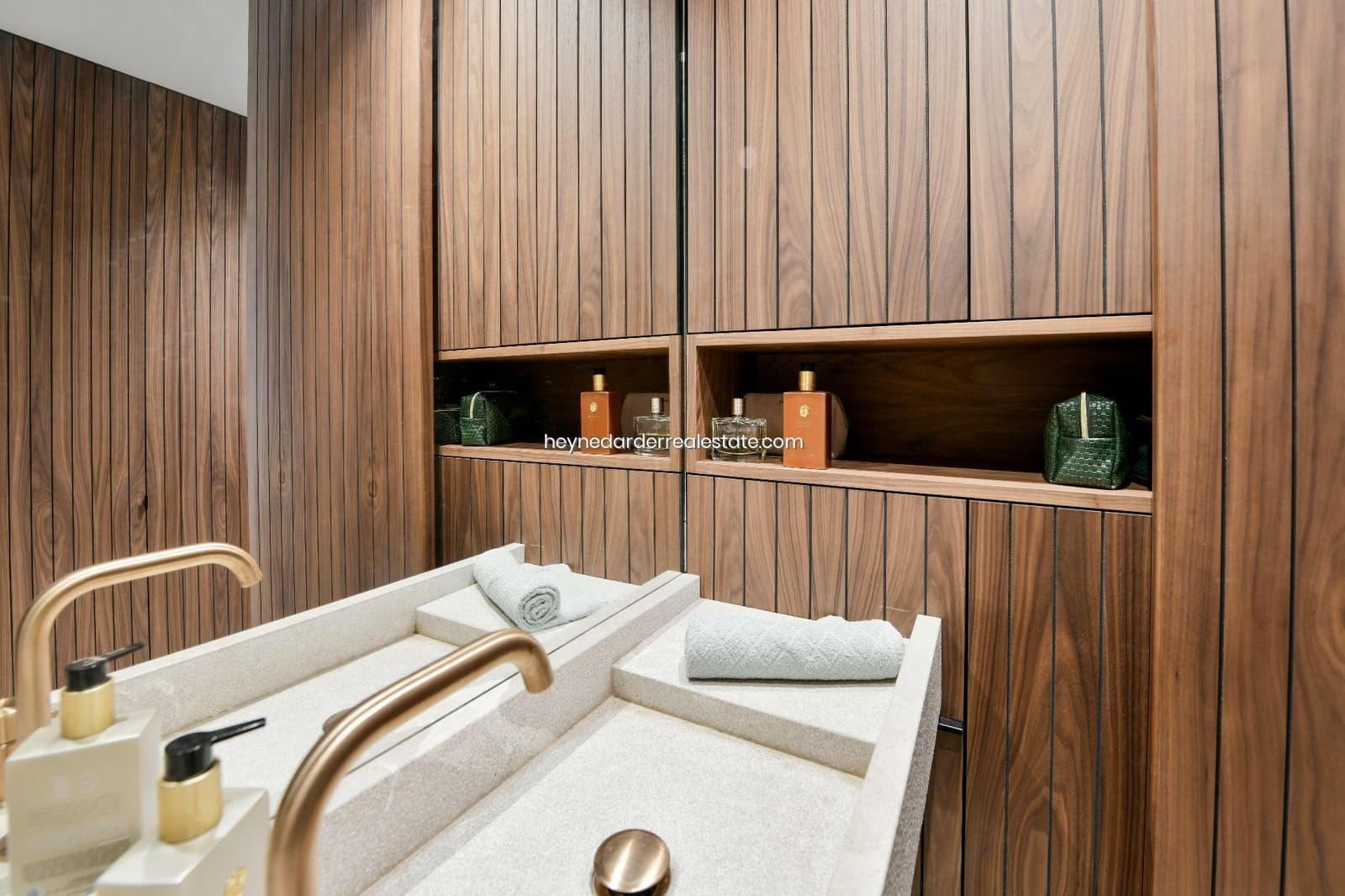 2 sypialnia Mieszkanie na sprzedaż w Portals Nous z basenem garażem - 1 380 000 € (Ref: 9420210)