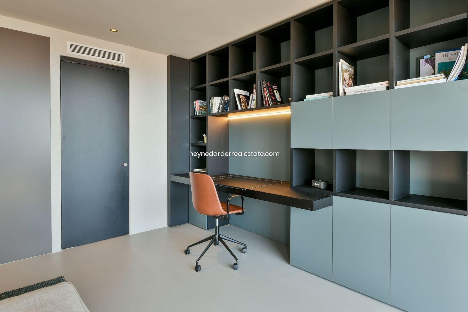 2 bedroom Apartment for sale in Palma de Mallorca - € 1,500,000 (Ref: 9420211)