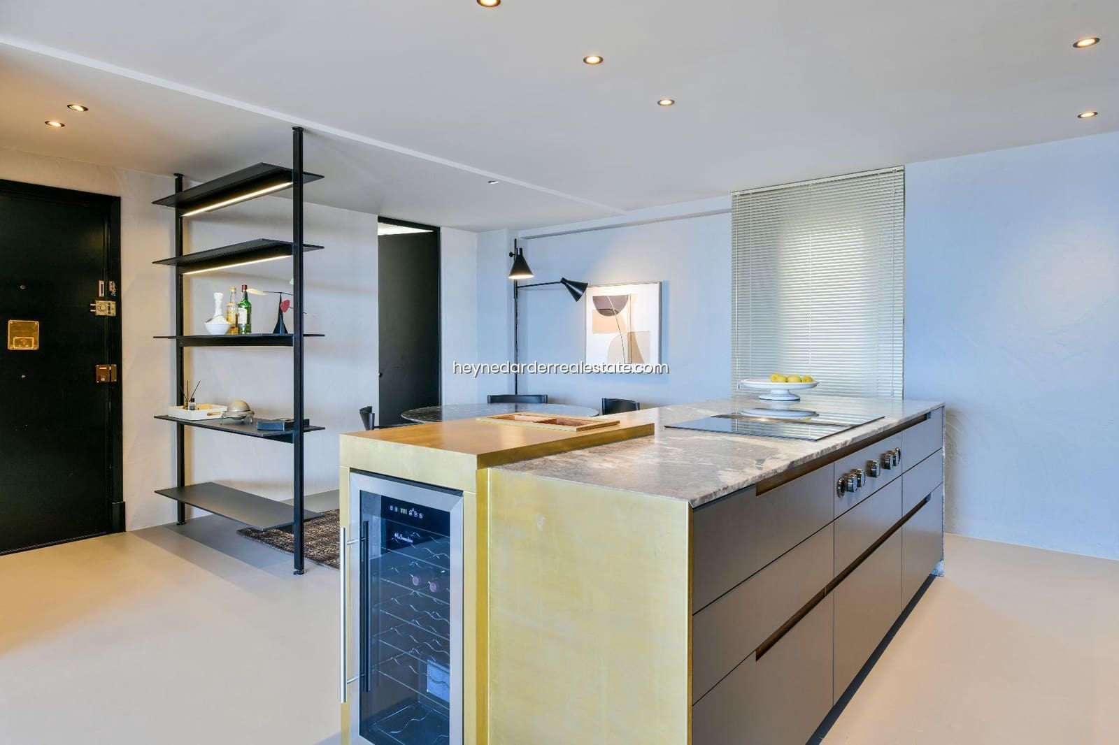 2 bedroom Apartment for sale in Palma de Mallorca - € 1,500,000 (Ref: 9420211)