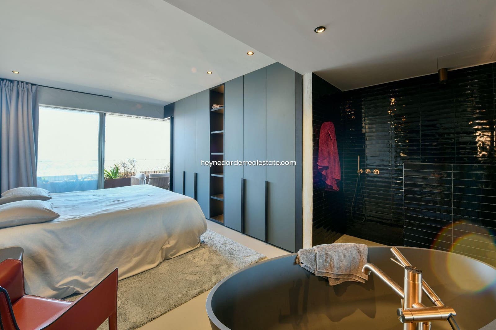 2 bedroom Apartment for sale in Palma de Mallorca - € 1,500,000 (Ref: 9420211)