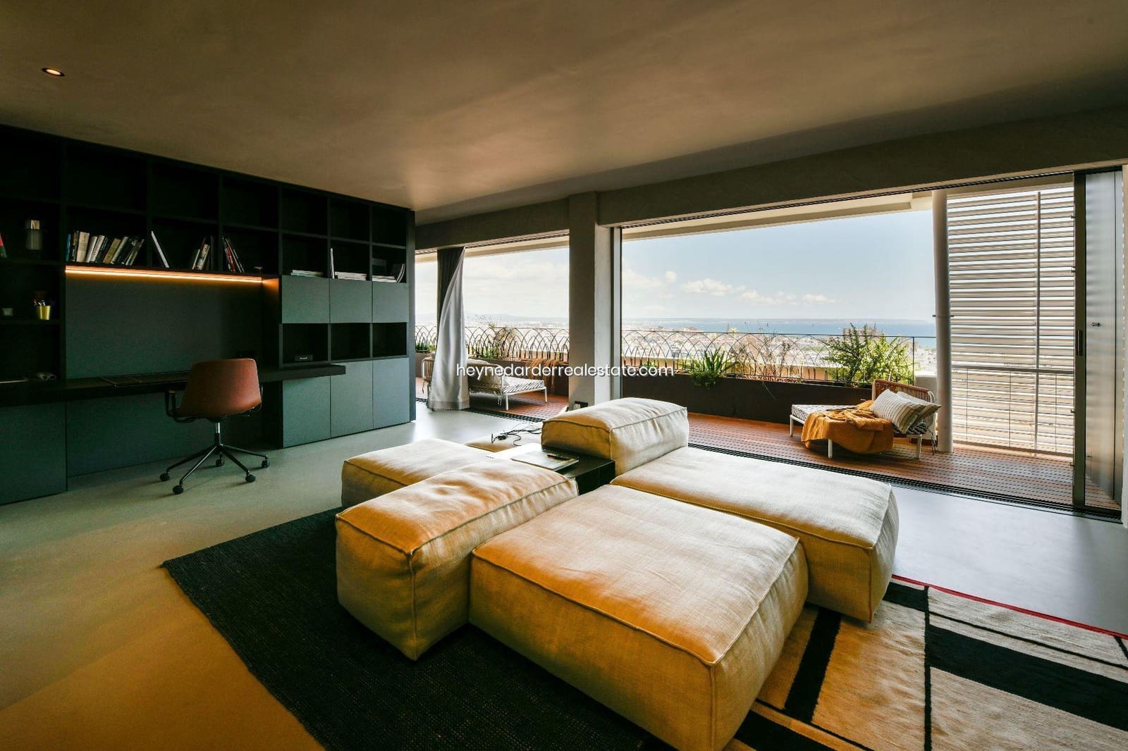 2 bedroom Apartment for sale in Palma de Mallorca - € 1,500,000 (Ref: 9420211)