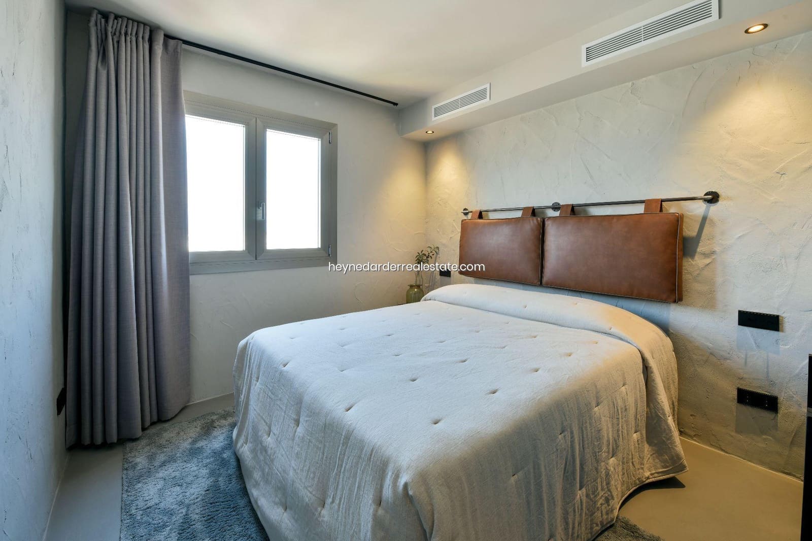 2 bedroom Apartment for sale in Palma de Mallorca - € 1,500,000 (Ref: 9420211)