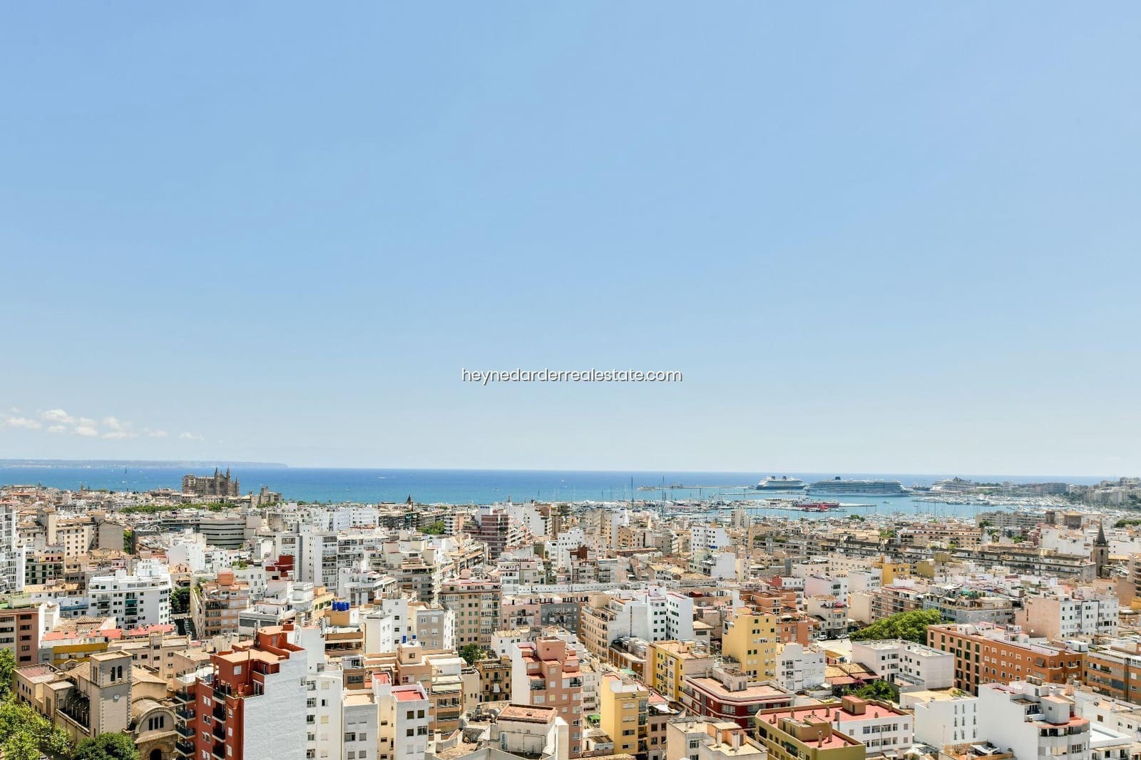 2 bedroom Apartment for sale in Palma de Mallorca - € 1,500,000 (Ref: 9420211)