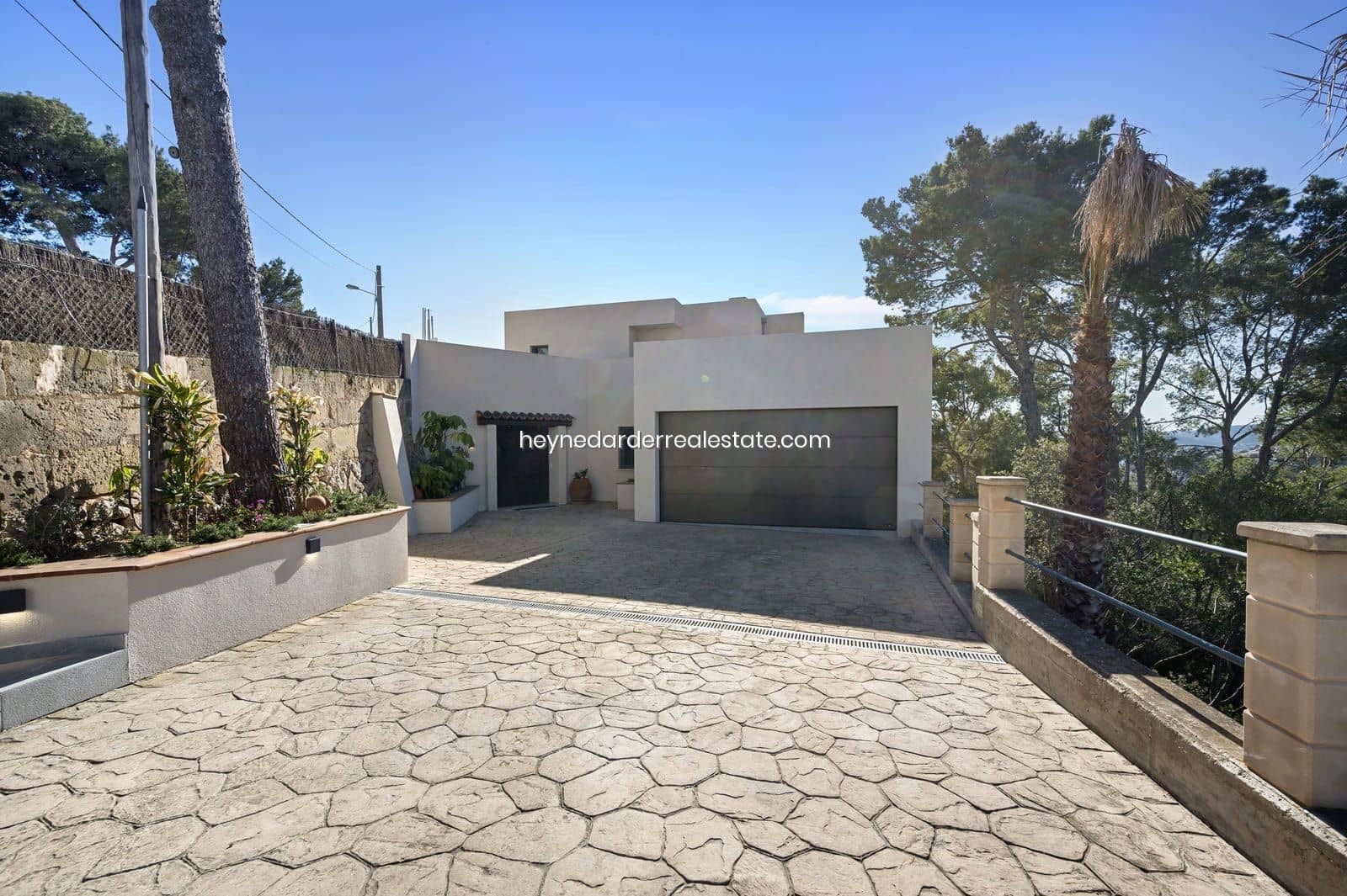 5 bedroom Villa for sale in Costa de la Calma with pool garage - € 7,500,000 (Ref: 9420213)