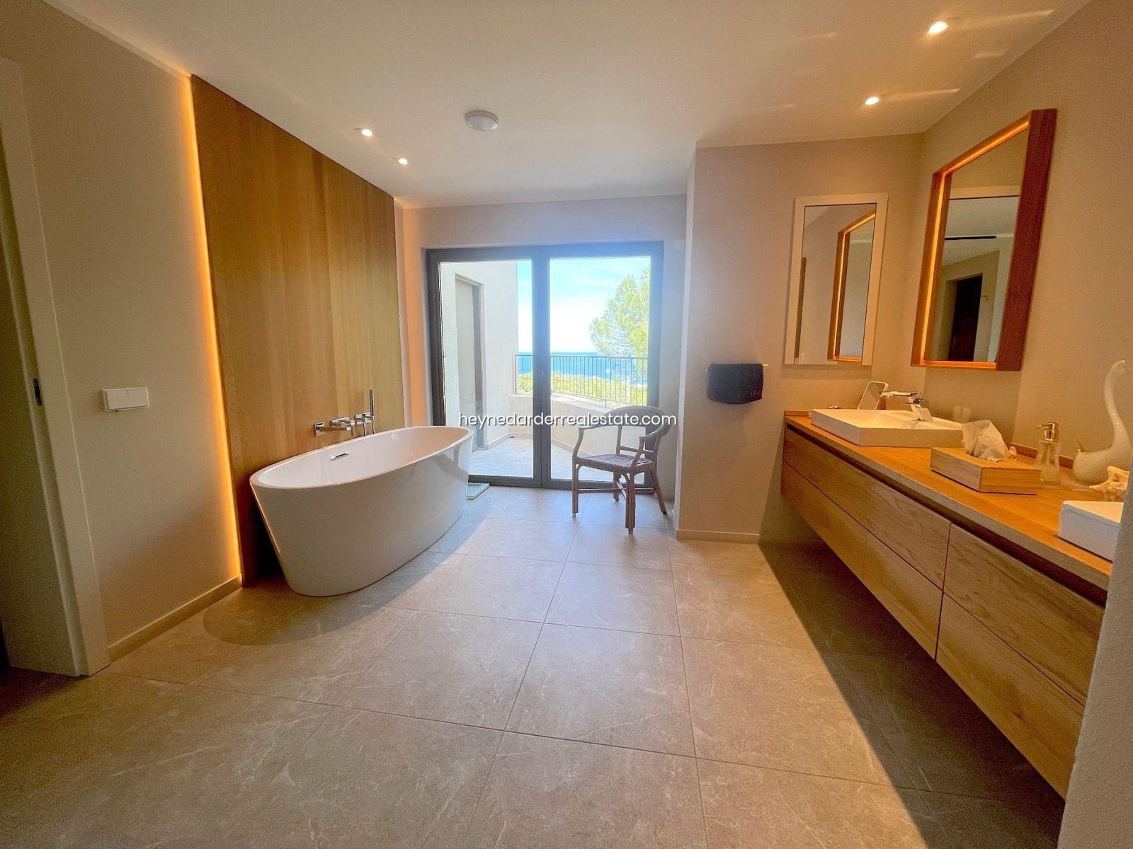 5 bedroom Villa for sale in Costa de la Calma with pool garage - € 7,500,000 (Ref: 9420213)