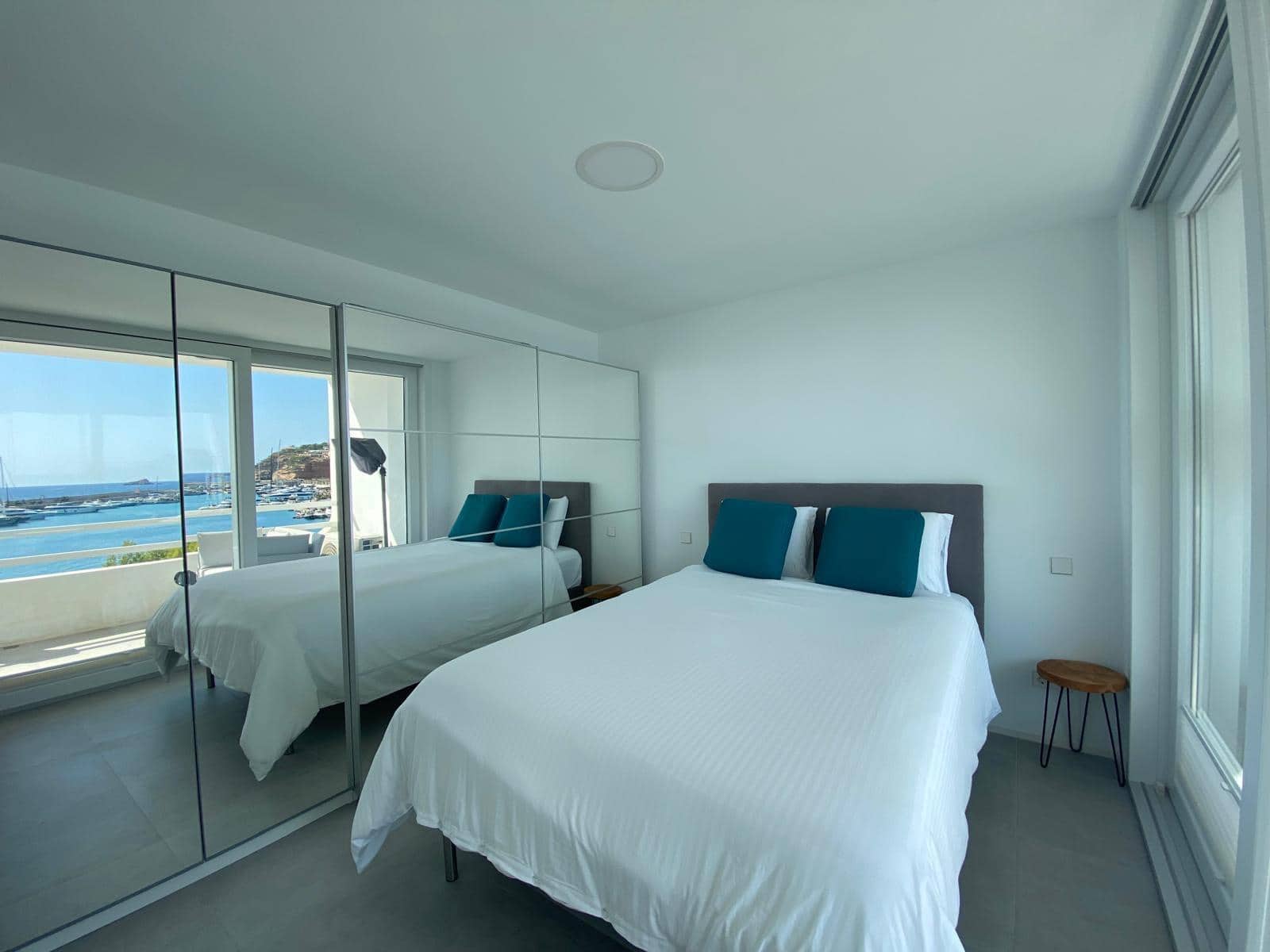 2 soverom Leilighet til salgs i El Toro / Port Adriano med garasje - € 520 000 (Ref: 9420214)