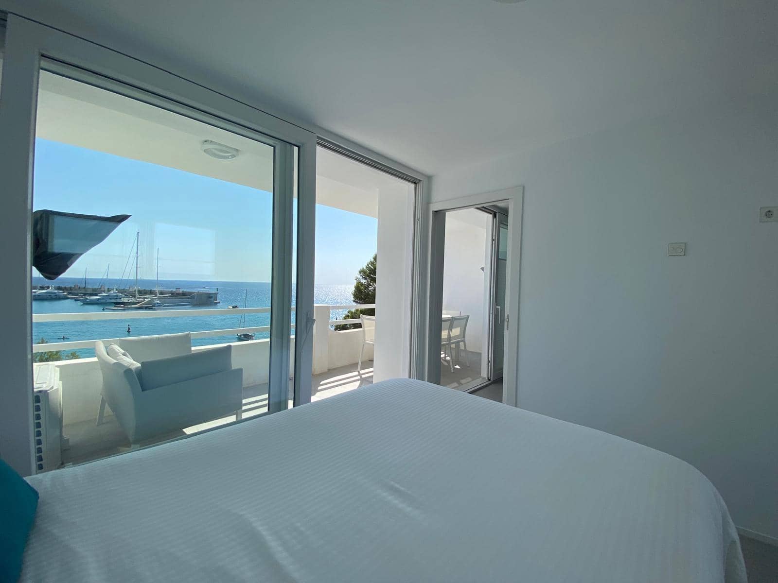 2 soverom Leilighet til salgs i El Toro / Port Adriano med garasje - € 520 000 (Ref: 9420214)