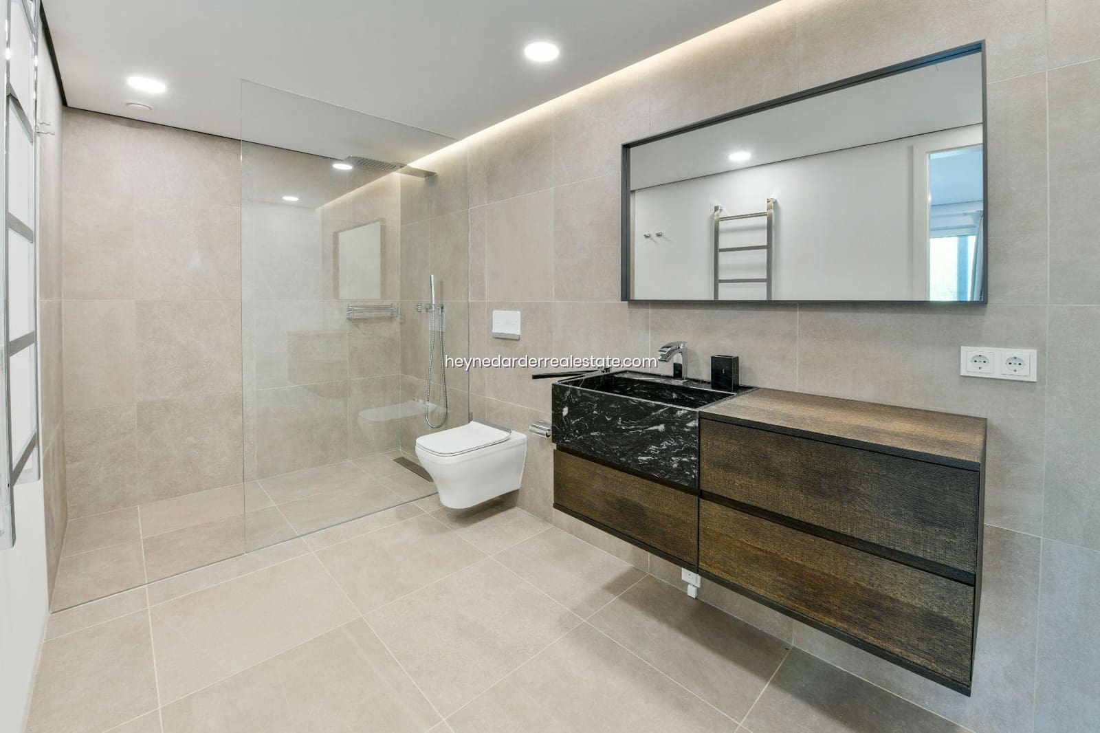 5 bedroom Villa for sale in Puerto de Andratx with pool garage - € 6,500,000 (Ref: 9420216)