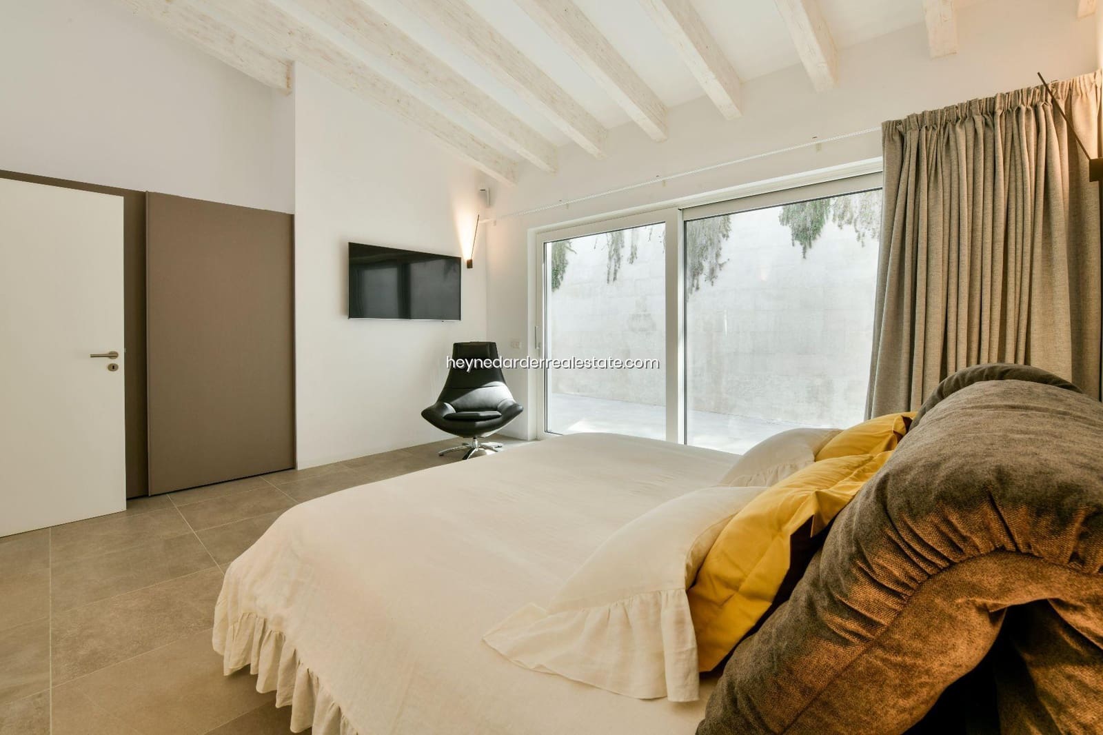 5 bedroom Villa for sale in Puerto de Andratx with pool garage - € 6,500,000 (Ref: 9420216)