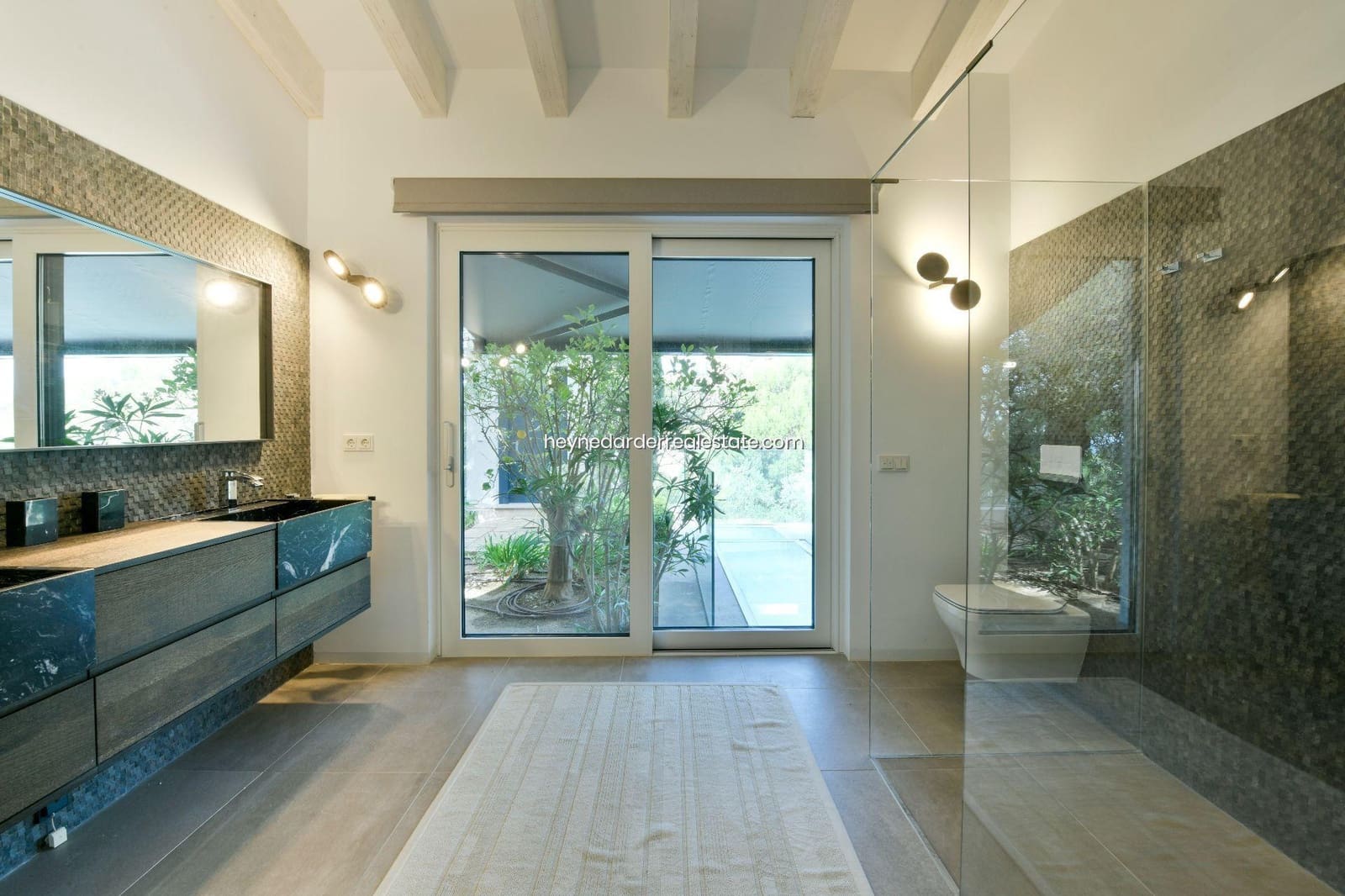 5 bedroom Villa for sale in Puerto de Andratx with pool garage - € 6,500,000 (Ref: 9420216)