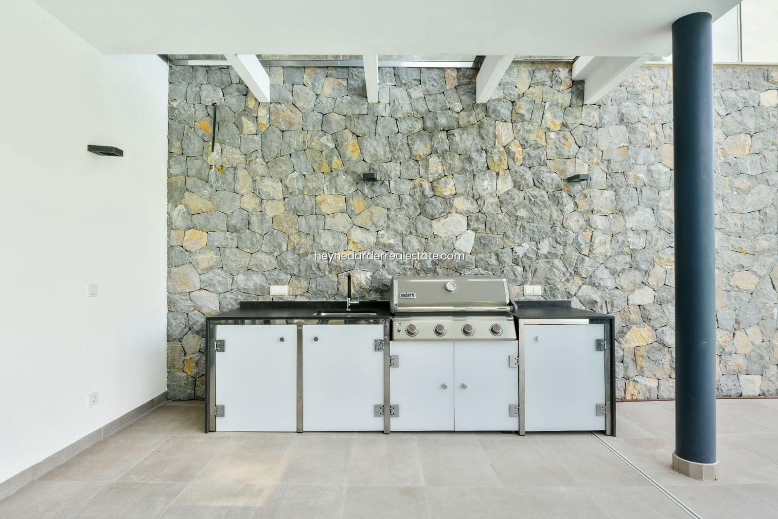 5 bedroom Villa for sale in Puerto de Andratx with pool garage - € 6,500,000 (Ref: 9420216)