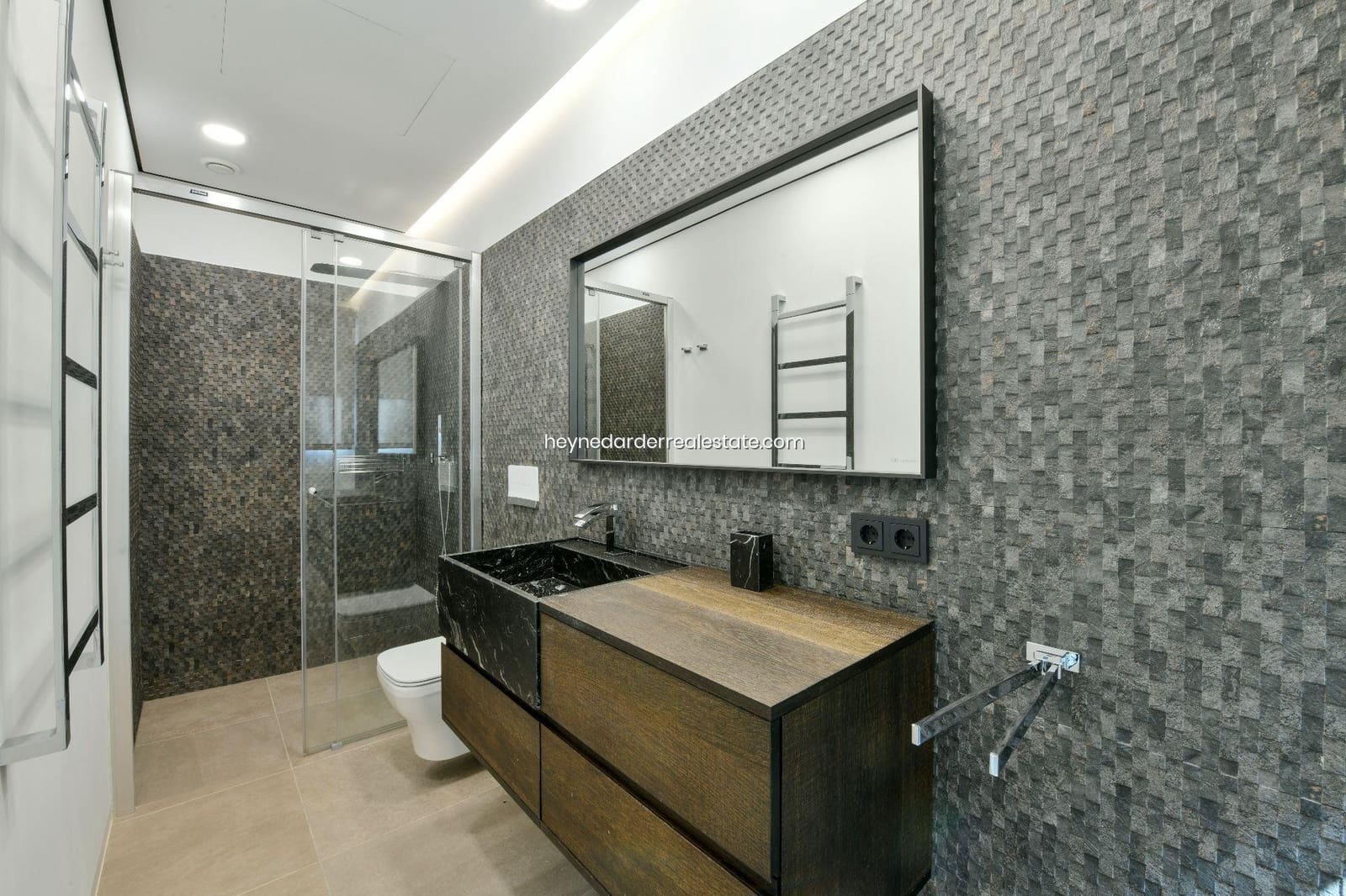 5 bedroom Villa for sale in Puerto de Andratx with pool garage - € 6,500,000 (Ref: 9420216)