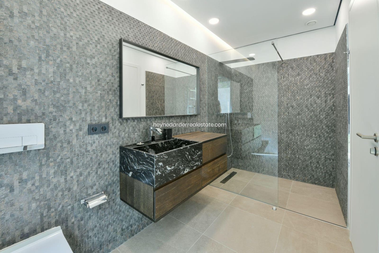 5 bedroom Villa for sale in Puerto de Andratx with pool garage - € 6,500,000 (Ref: 9420216)