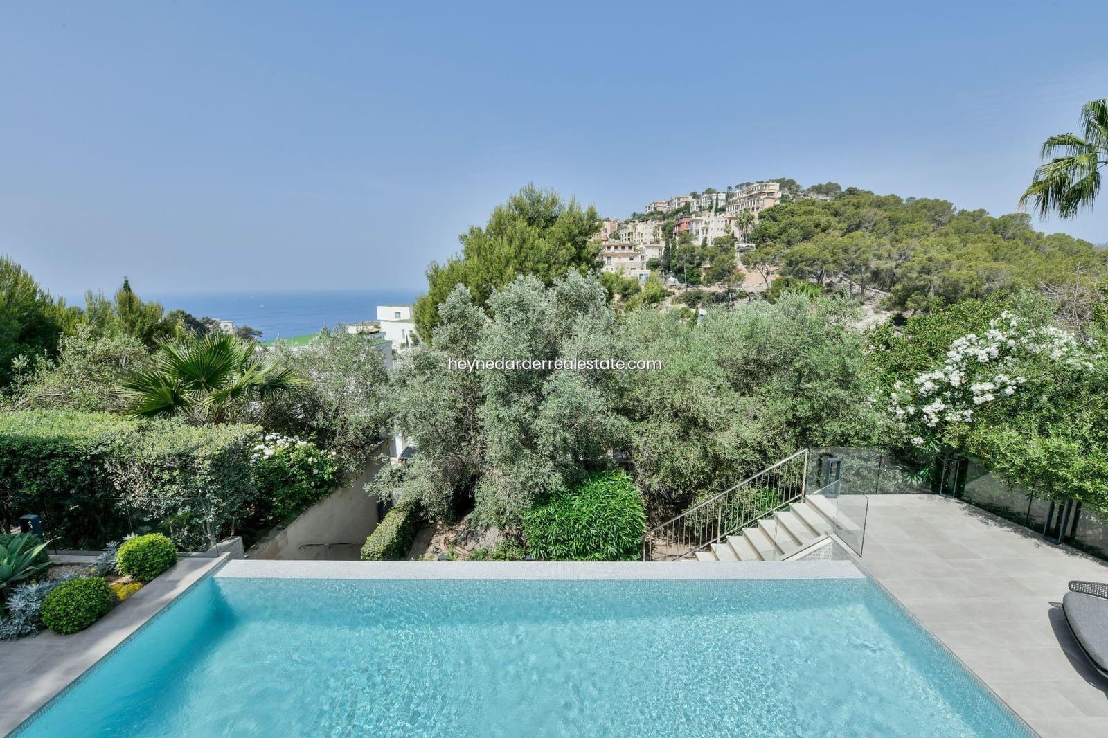 5 bedroom Villa for sale in Puerto de Andratx with pool garage - € 6,500,000 (Ref: 9420216)