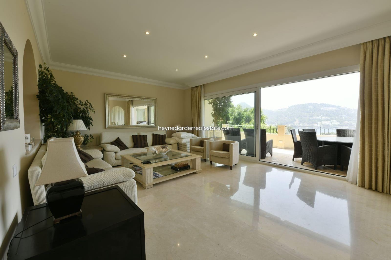 4 bedroom Villa for sale in Puerto de Andratx with pool garage - € 3,900,000 (Ref: 9420217)