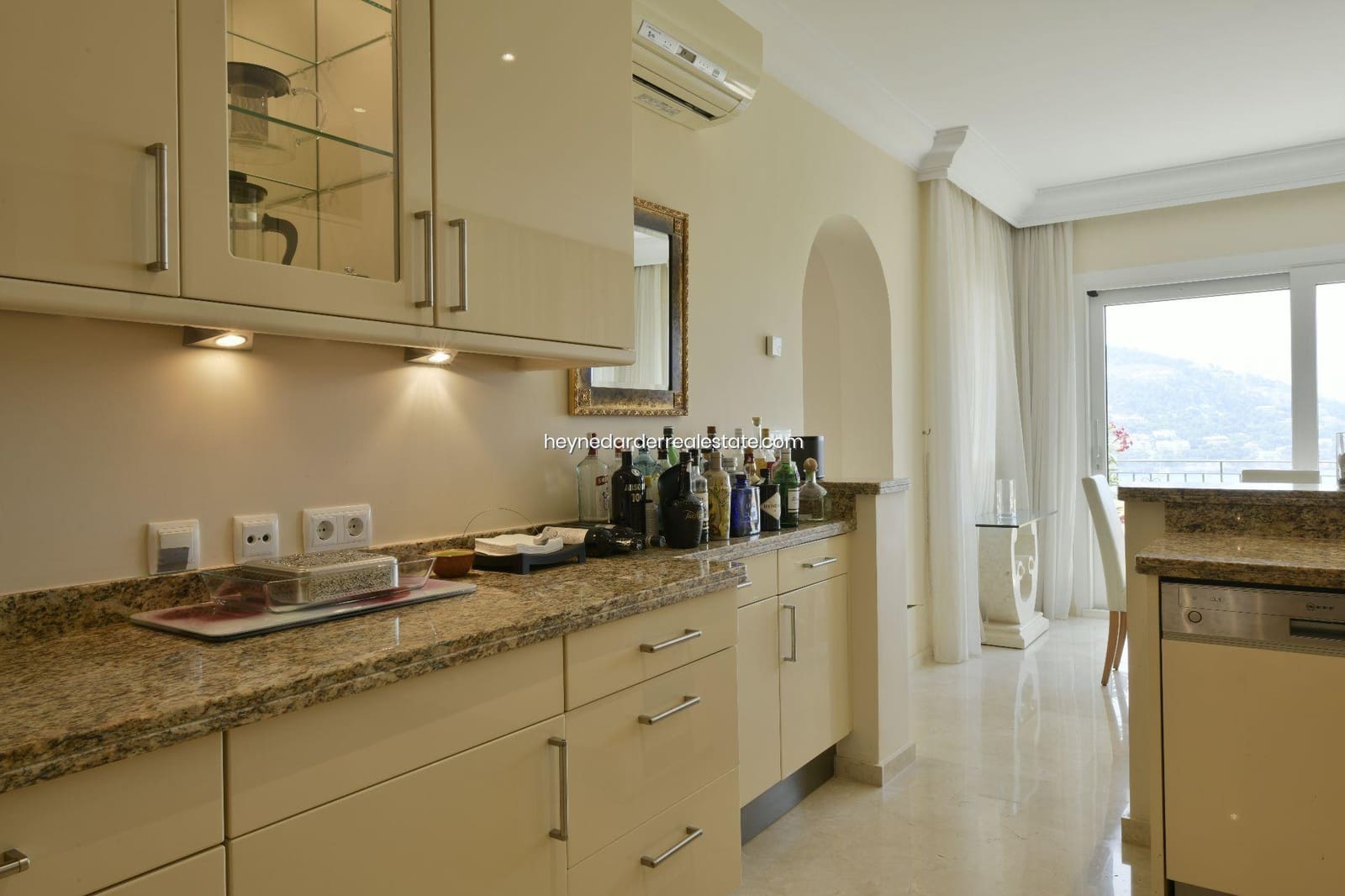 4 bedroom Villa for sale in Puerto de Andratx with pool garage - € 3,900,000 (Ref: 9420217)