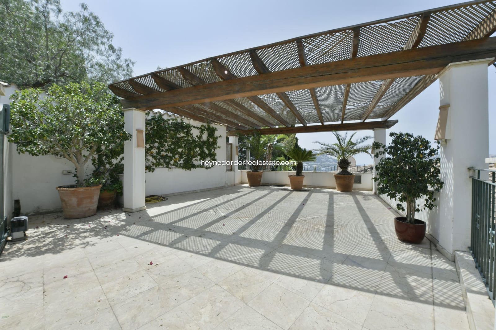 4 bedroom Villa for sale in Puerto de Andratx with pool garage - € 3,900,000 (Ref: 9420217)