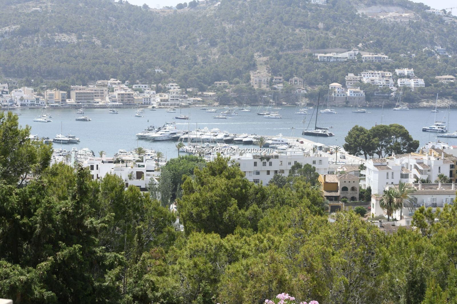 4 bedroom Villa for sale in Puerto de Andratx with pool garage - € 3,900,000 (Ref: 9420217)