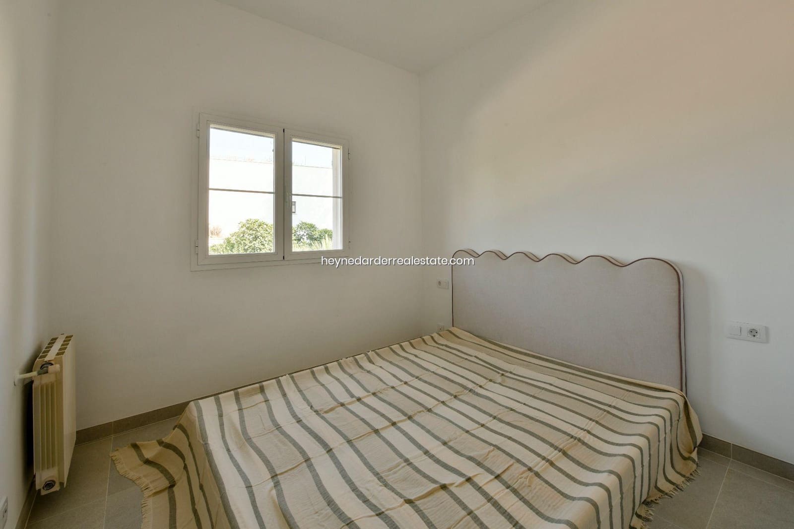 5 bedroom Villa for sale in Santa Ponsa with pool garage - € 2,750,000 (Ref: 9420219)