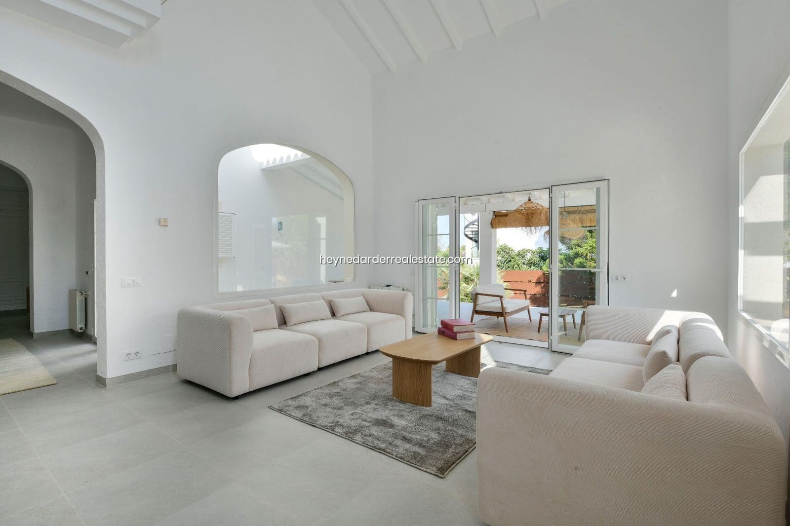5 bedroom Villa for sale in Santa Ponsa with pool garage - € 2,750,000 (Ref: 9420219)