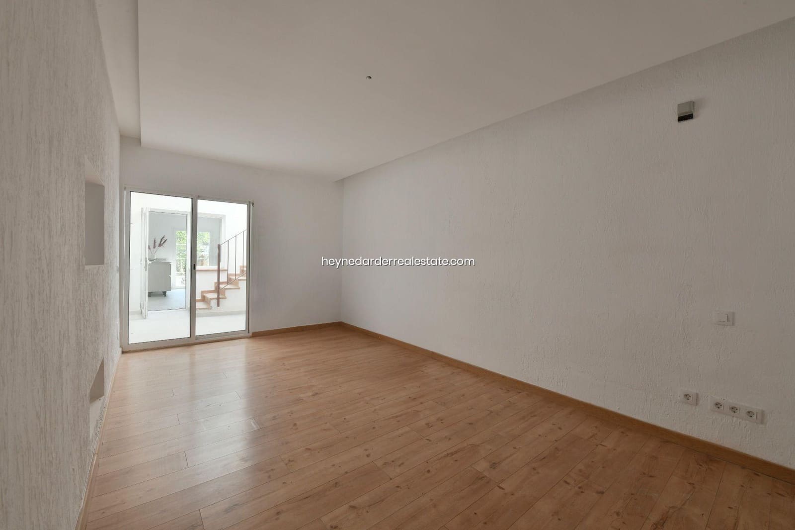 5 bedroom Villa for sale in Santa Ponsa with pool garage - € 2,750,000 (Ref: 9420219)