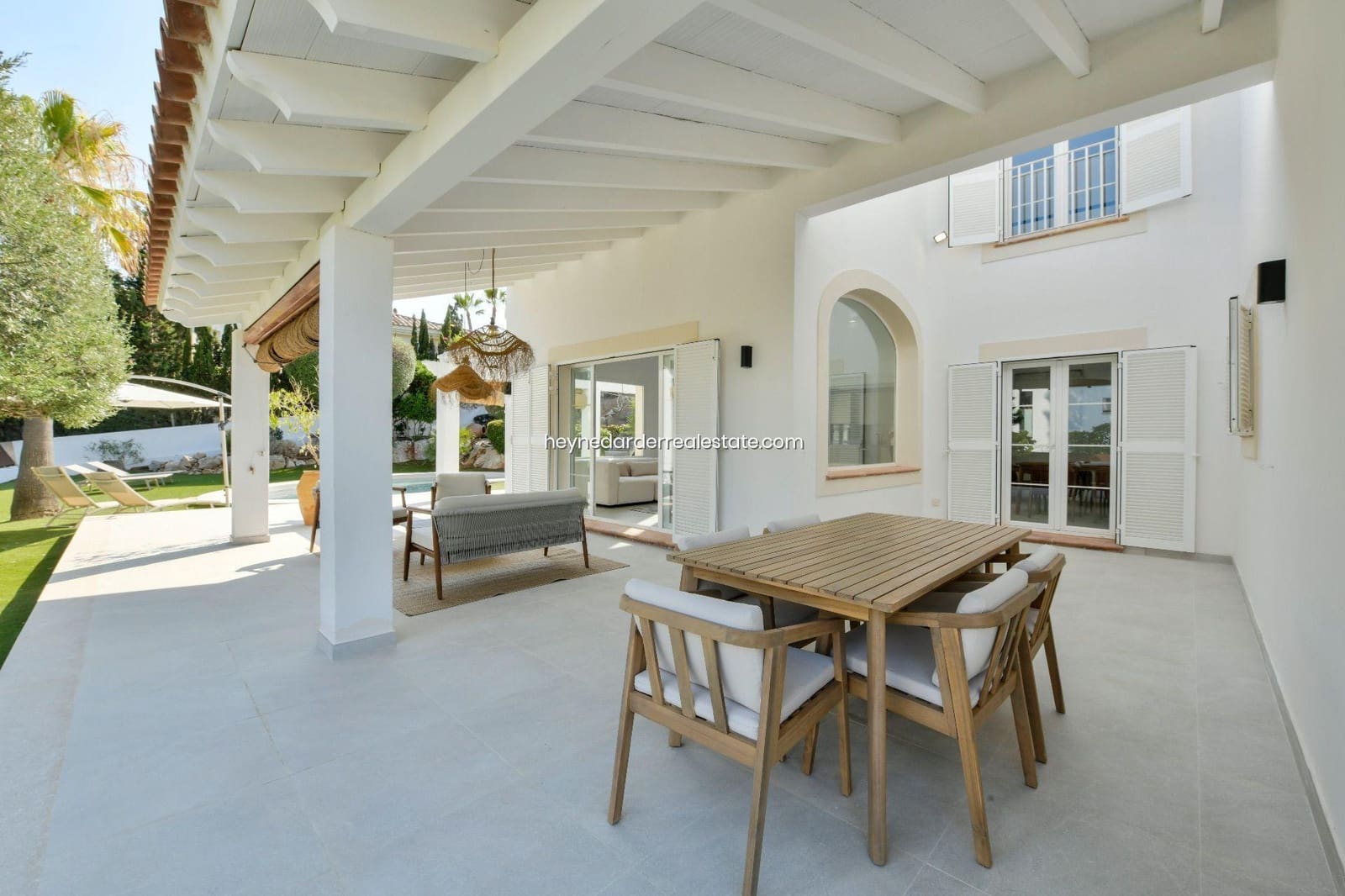 5 bedroom Villa for sale in Santa Ponsa with pool garage - € 2,750,000 (Ref: 9420219)