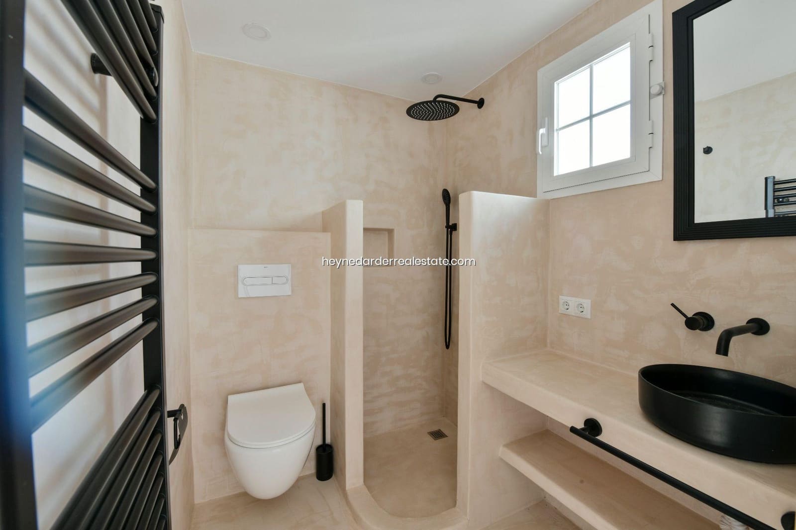 5 bedroom Villa for sale in Santa Ponsa with pool garage - € 2,750,000 (Ref: 9420219)