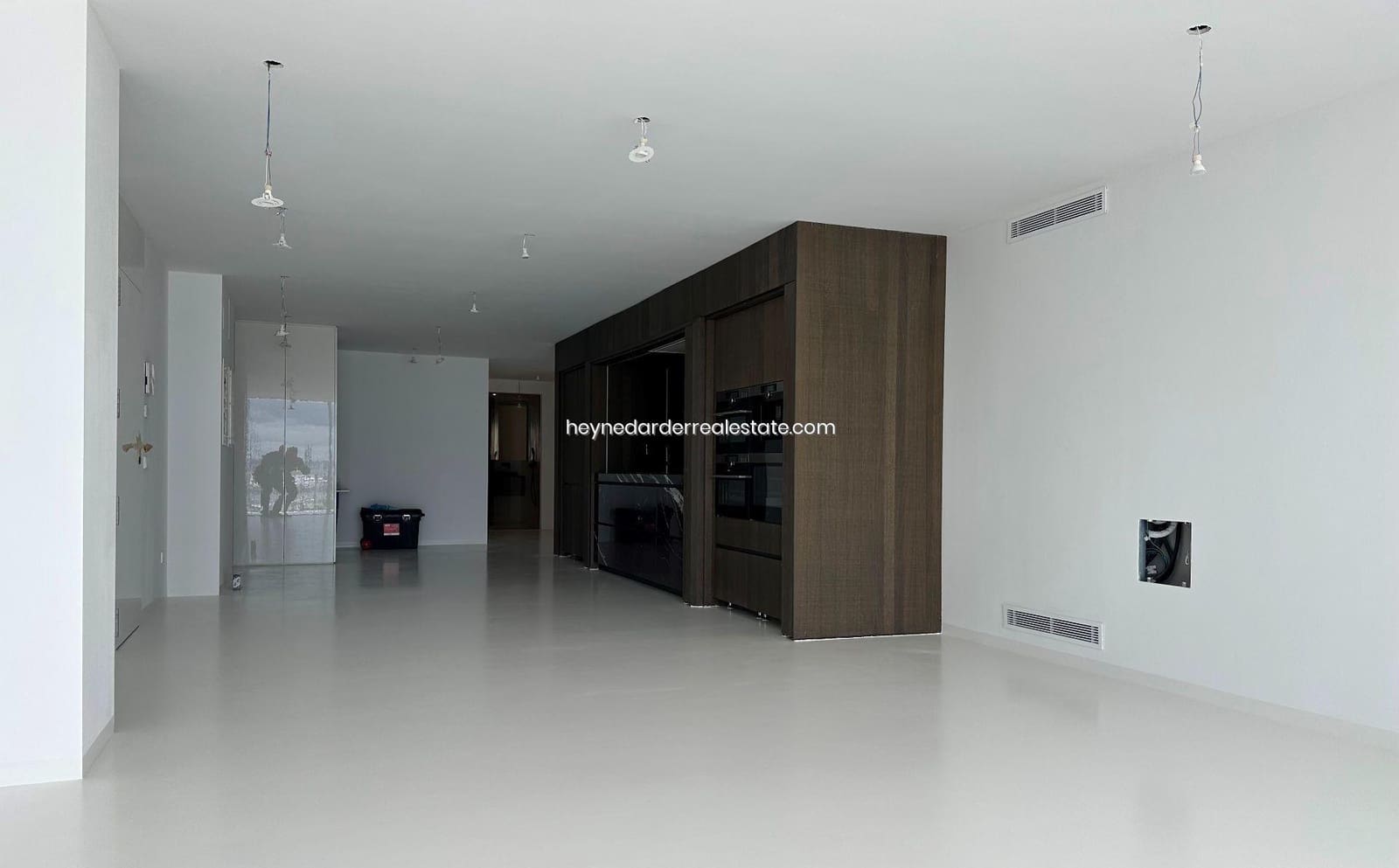 3 bedroom Apartment for sale in Palma de Mallorca with garage - € 1,950,000 (Ref: 9420221)