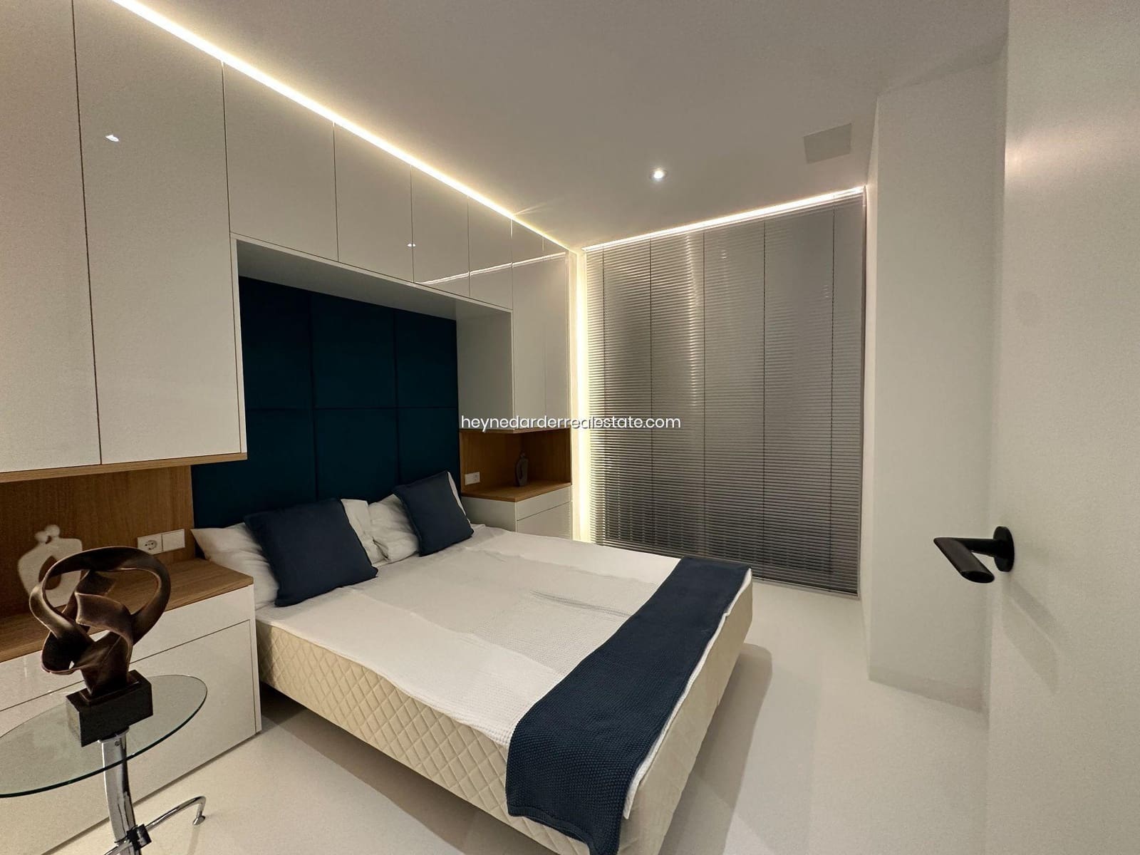 3 bedroom Apartment for sale in Palma de Mallorca with garage - € 1,950,000 (Ref: 9420221)